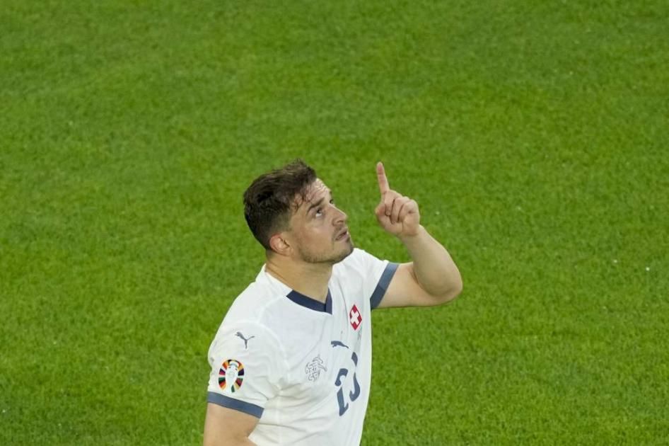 شاكيري يضع سويسرا على مشارف ثمن نهائي كأس أوروبا