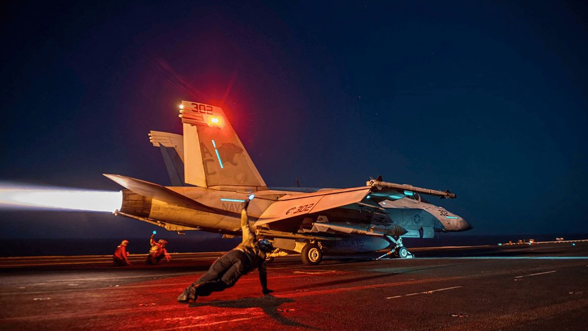 مصادر: مقتل خبراء إيرانيين ولبنانيين بغارات على الحوثيين في اليمن