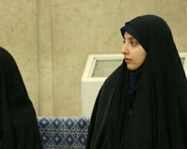 كل فتاة بأبيها معجبة.. دور بارز لبنات مرشحي رئاسة إيران في حشد الأصوات