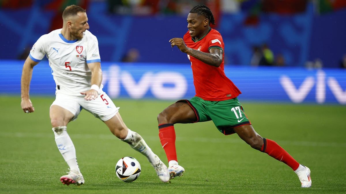 إحراج رافائيل لياو في مؤتمر منتخب البرتغال بسبب الهلال السعودي (فيديو)