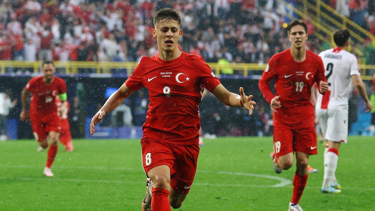 ريال مدريد يحسم موقفه من عروض رحيل أردا غولر