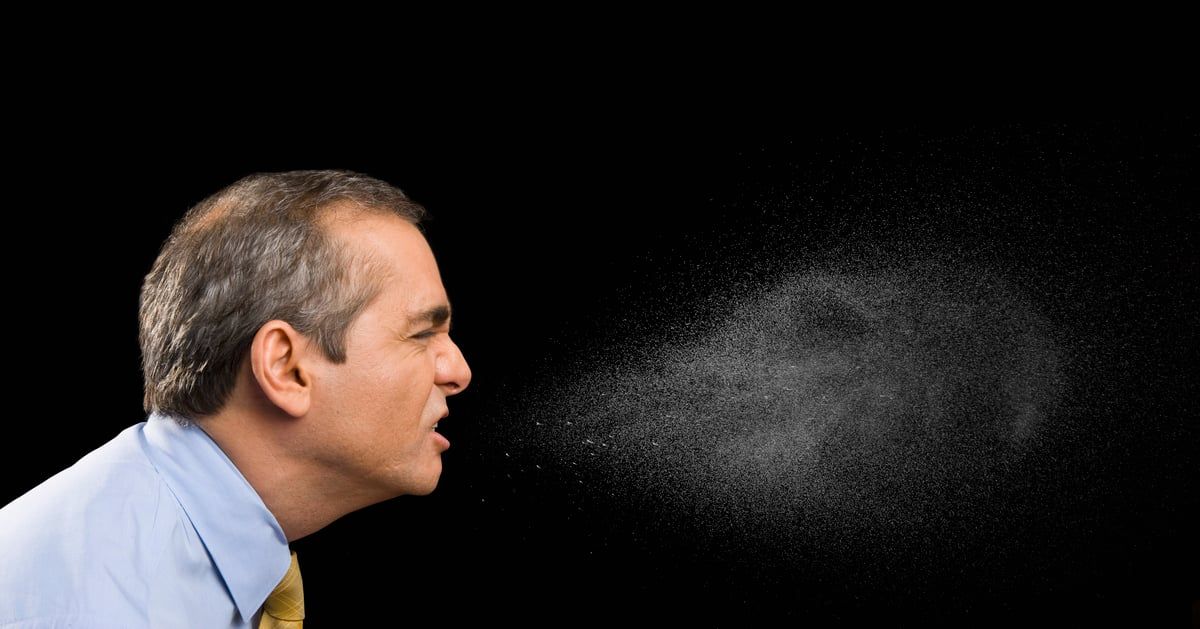 في حالة نادرة.. انفجار أمعاء رجل بسبب عطسة