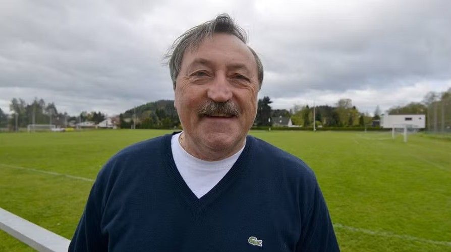 أسطورة يورو وصاحب أشهر ركلة جزاء في التاريخ يرشح فرنسا للفوز بأمم أوروبا