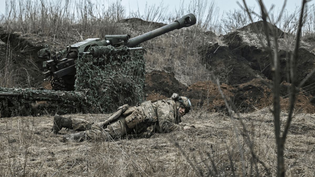 خبير أوكراني: نخوض حرب استنزاف "خاسرة" ضد روسيا