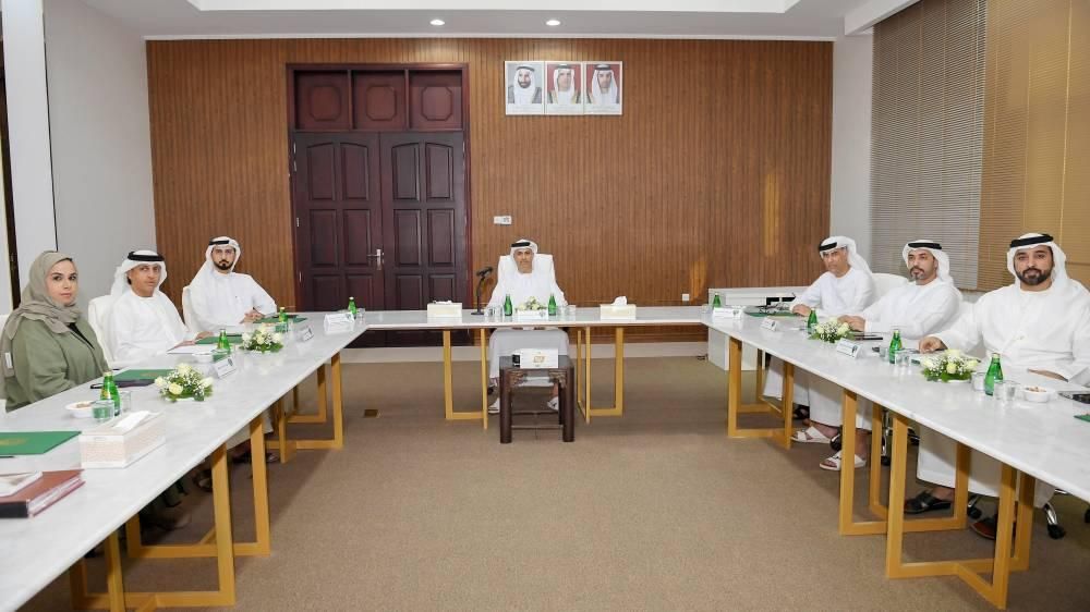 نادي الإمارات يوزع حقائبه الإدارية ويتأهب للموسم المقبل