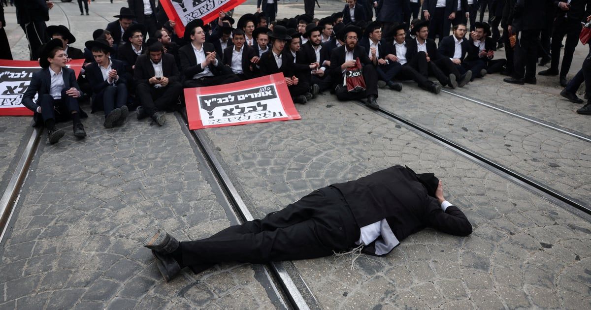 "الله يحمينا وليس الجيش".. الحريديم يردون على قرار تجنيدهم