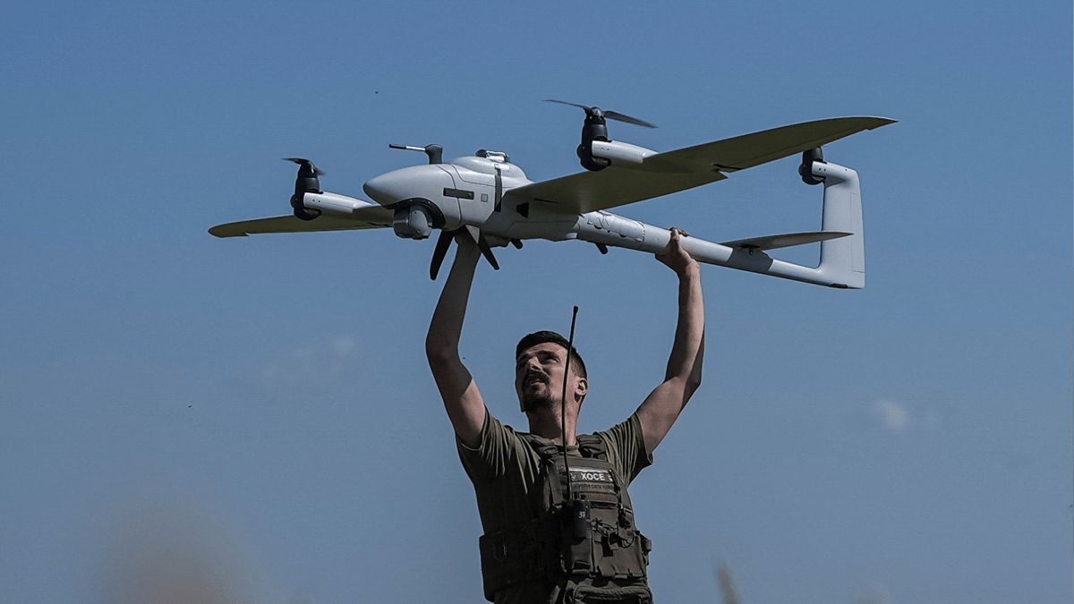 إحداها استهدفت امرأة.. الجيش الروسي يدمر 30 مسيّرة أوكرانية