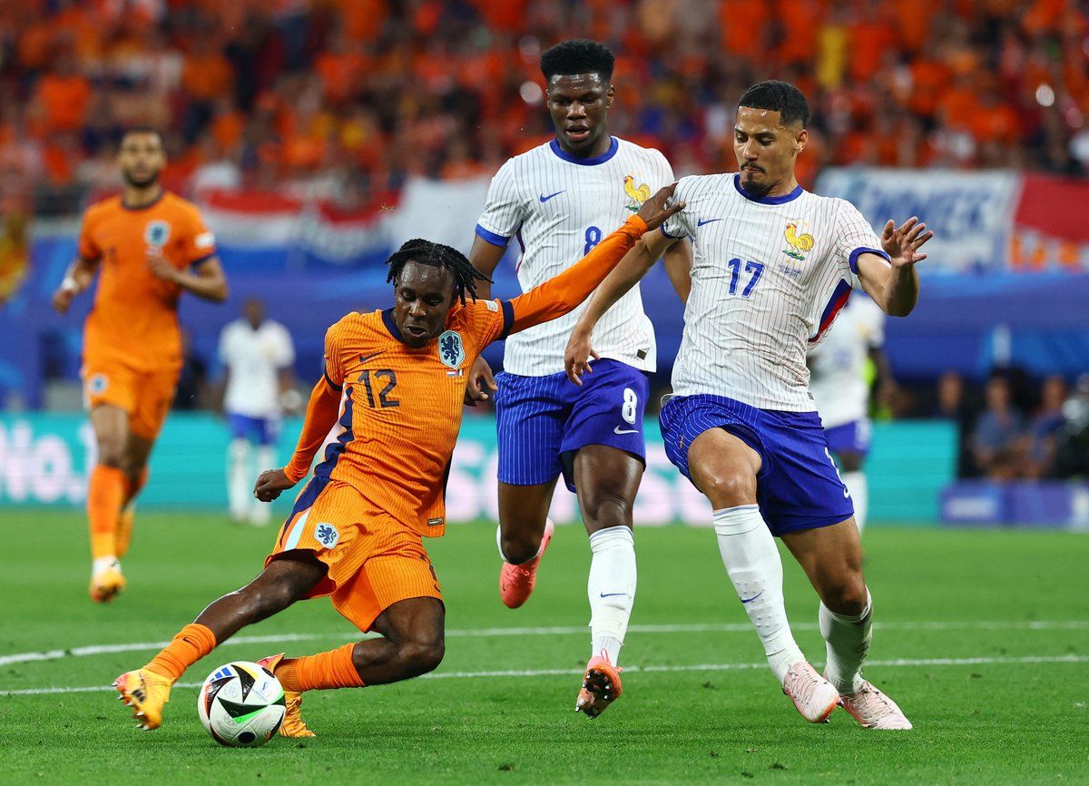 فرنسا تدخل تاريخ أمم أوروبا برقم مثير بعد التأهل لثمن النهائي