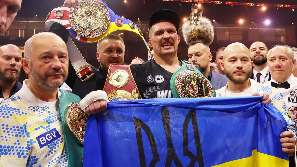 أوسيك يتخلى عن لقب الوزن الثقيل للاتحاد الدولي للملاكمة