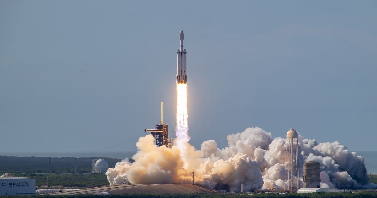 إطلاق قمر صناعي لدراسة سبب الحرائق والأعاصير على الأرض