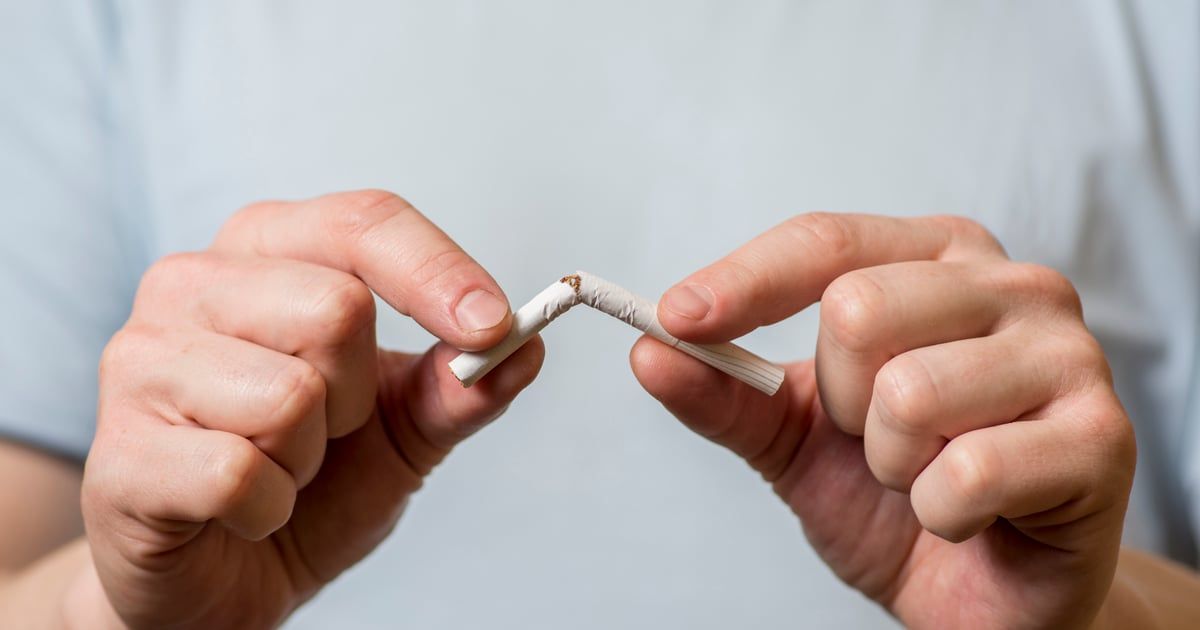 بحالة نادرة.. نمو شعر في حلق مدخن شره (صور)