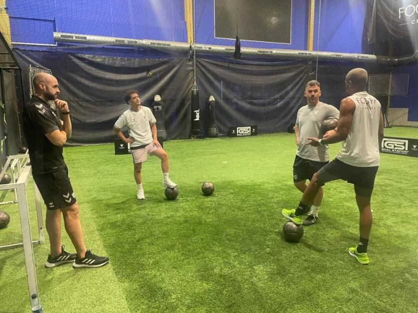 عموري وفوزي يستعدان بدنياً في ملقة الإسبانية