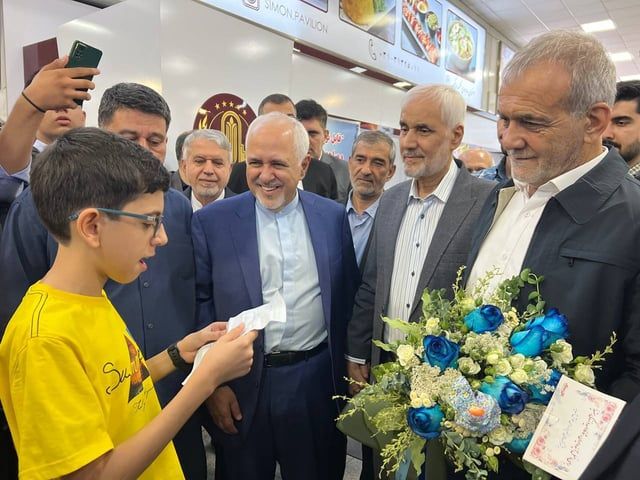 التايمز: الرئيس الإيراني الجديد سيُغيّر الحسابات النووية