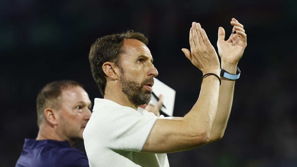 رد مفاجئ من ساوثغيت تجاه انتقادات جماهير إنجلترا