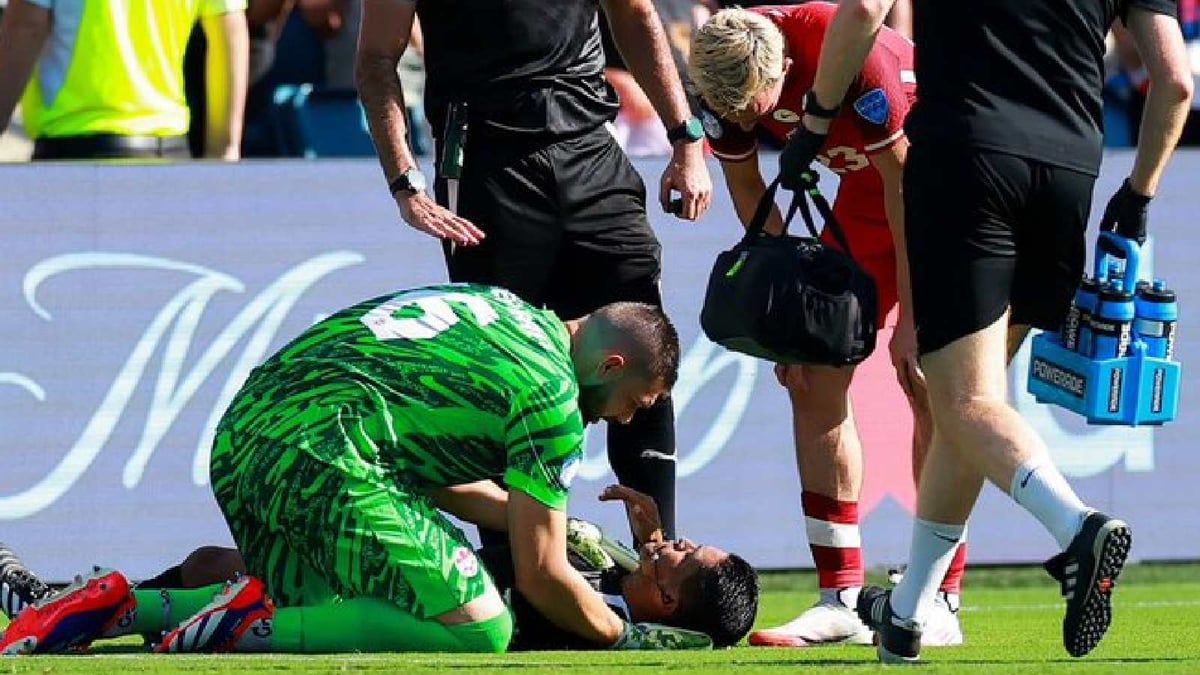 سقوط مرعب لحكم مباراة بيرو وكندا في كوبا أمريكا