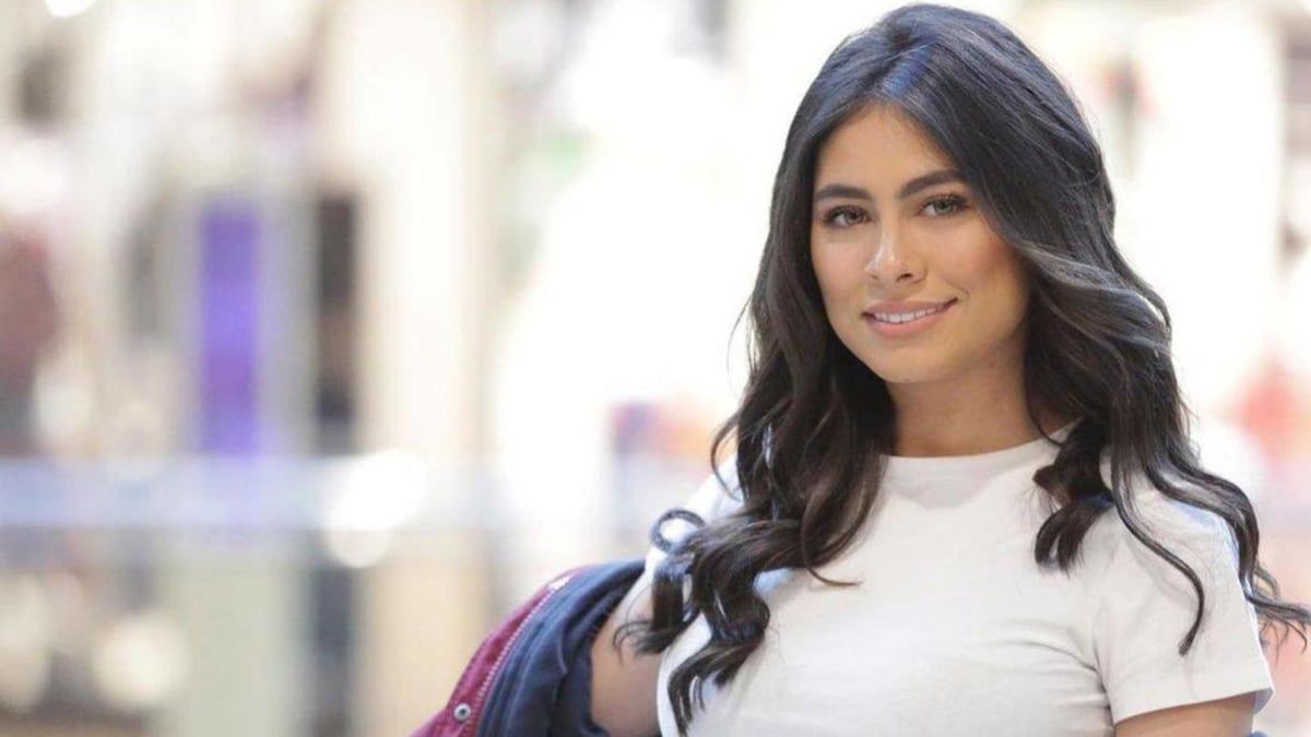 ثمنها 5 آلاف دولار.. فنانة مصرية تشتكي من تلف حقيبة يدها‎