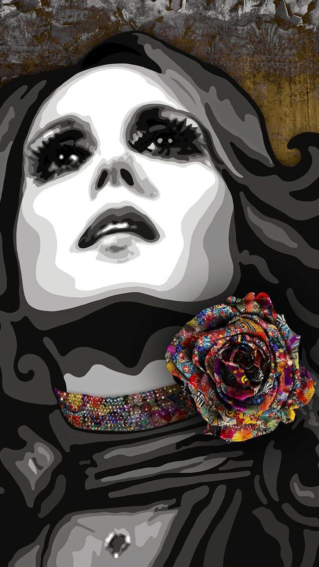 كريستل بشارة: المرأة الناجحة تُلهم لوحاتي.. وفخورة بما وصلت إليه