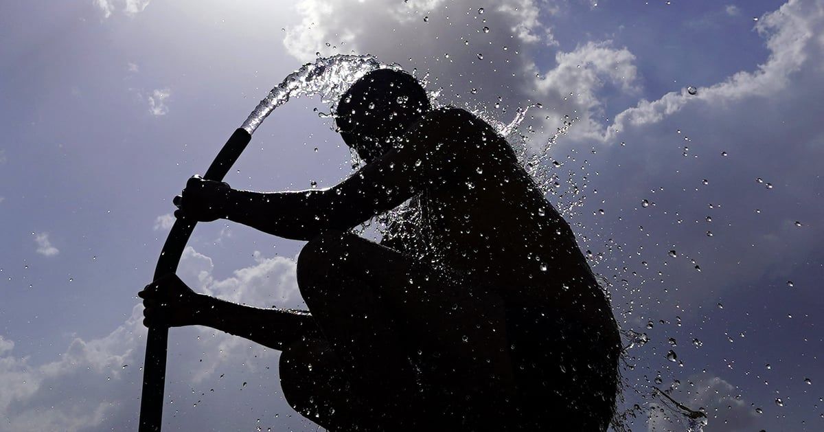 في ظل موجات الحر.. أعراض الإجهاد الحراري وطرق الوقاية منه