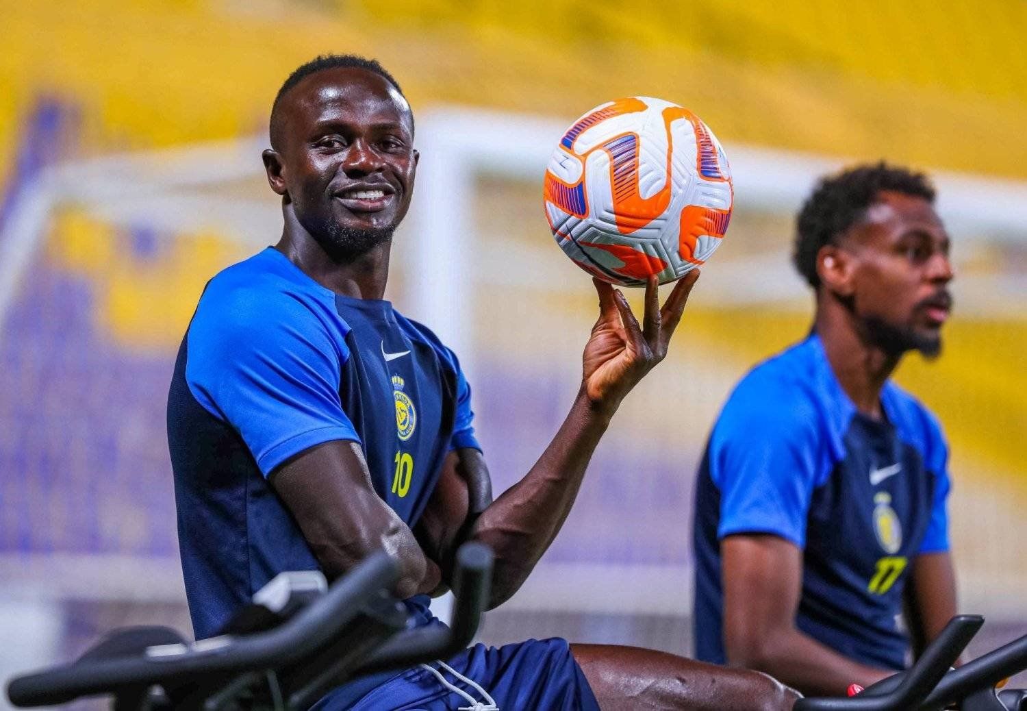 قلق في معسكر النصر الصيفي بسبب غياب 17 لاعبًا أبرزهم ماني وأوسبينا - موقع الخليج الان