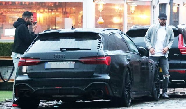 حادث يدمر سيارة نجم الأهلي السعودي الفارهة (صور)