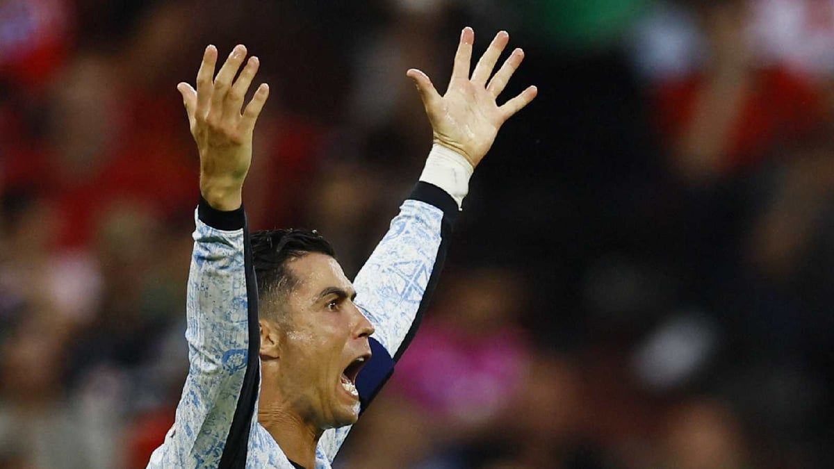 الاتحاد الآسيوي يعاقب رونالدو