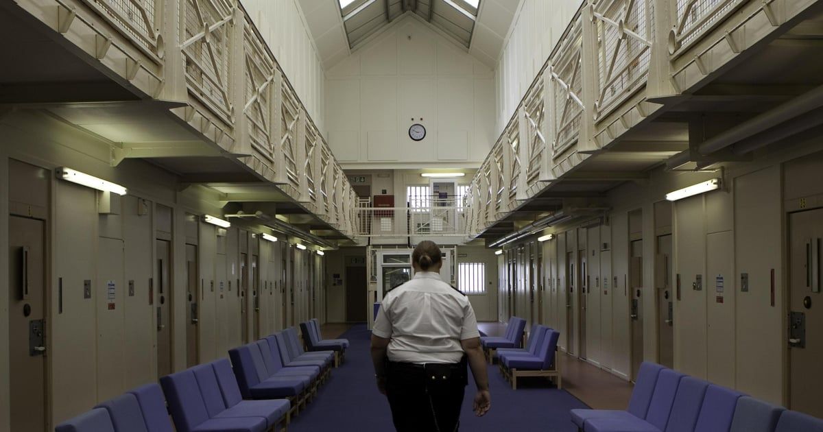 إندبندنت: عنف وإيذاء نفس "غير مسبوق" في سجون النساء الإنجليزية