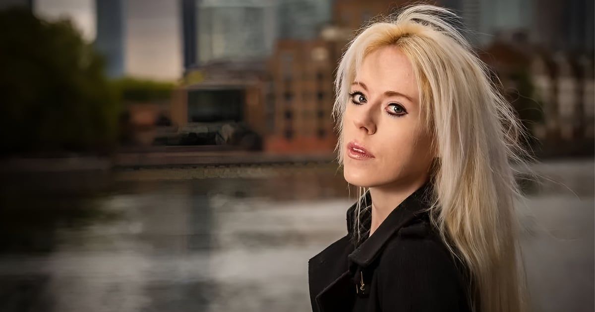 ليندسي بيير: تأثرت بمارلين مونرو.. وأطمح لتقديم شخصية مصاصة دماء