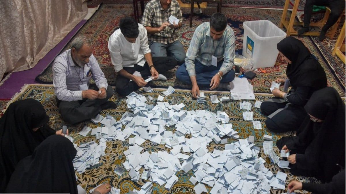 إيران.. فارق ضئيل بين بزشكيان وجليلي بعد فرز قرابة 6 ملايين صوت