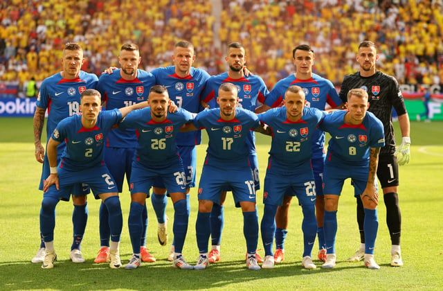 ملكة جمال تثير الجدل داخل منتخب سلوفاكيا في يورو 2024