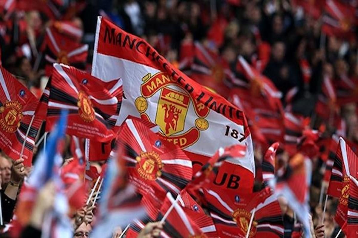 الانتقال إلى الهلال "هراء"!! شقيق نجم مان يونايتد يثير غضب جماهير روشن بتعليقه على الرحيل - موقع الخليج الان