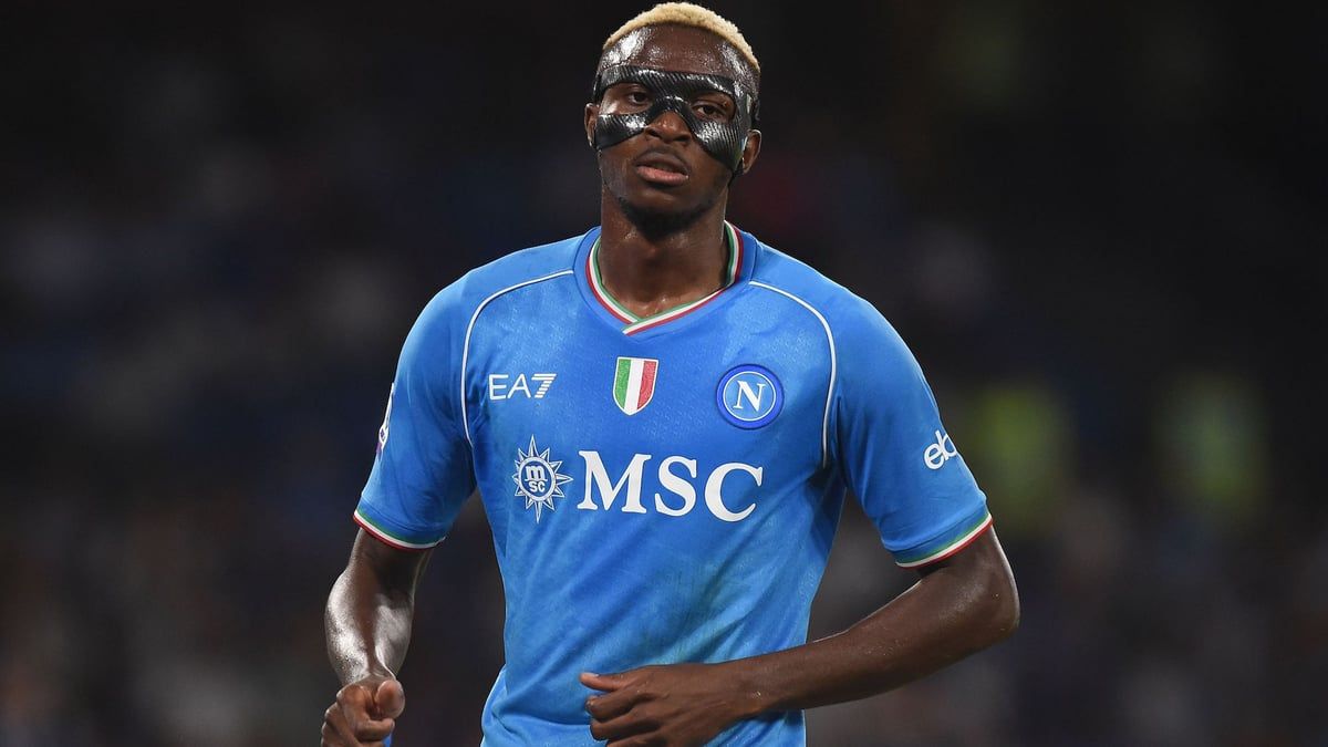 تطورات إيجابية في مفاوضات الأهلي السعودي مع أوسيمين