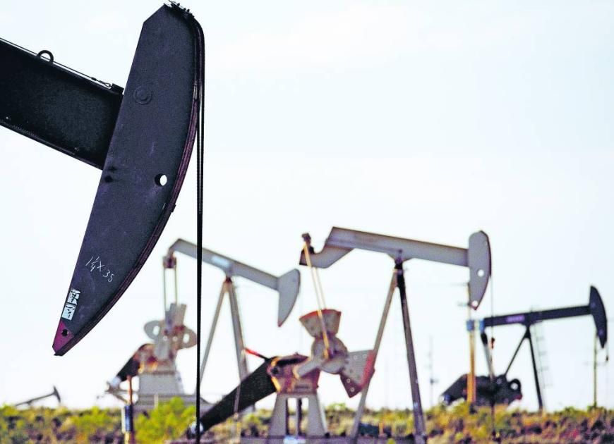 النفط يرتفع بفضل توقعات زيادة الطلب في الصيف