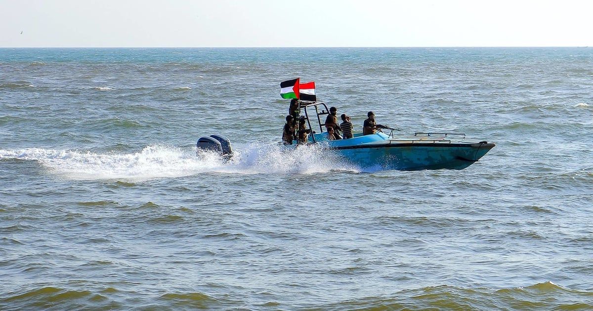 الجيش الأمريكي يعلن تدمير 3 زوارق مسيّرة للحوثيين في البحر الأحمر