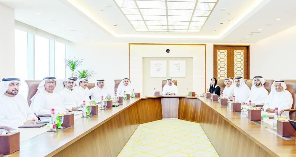 أحمد بن سعيد: برؤية محمد بن راشد.. ملتزمون بإرساء نموذج اقتصادي مرن ومستدام