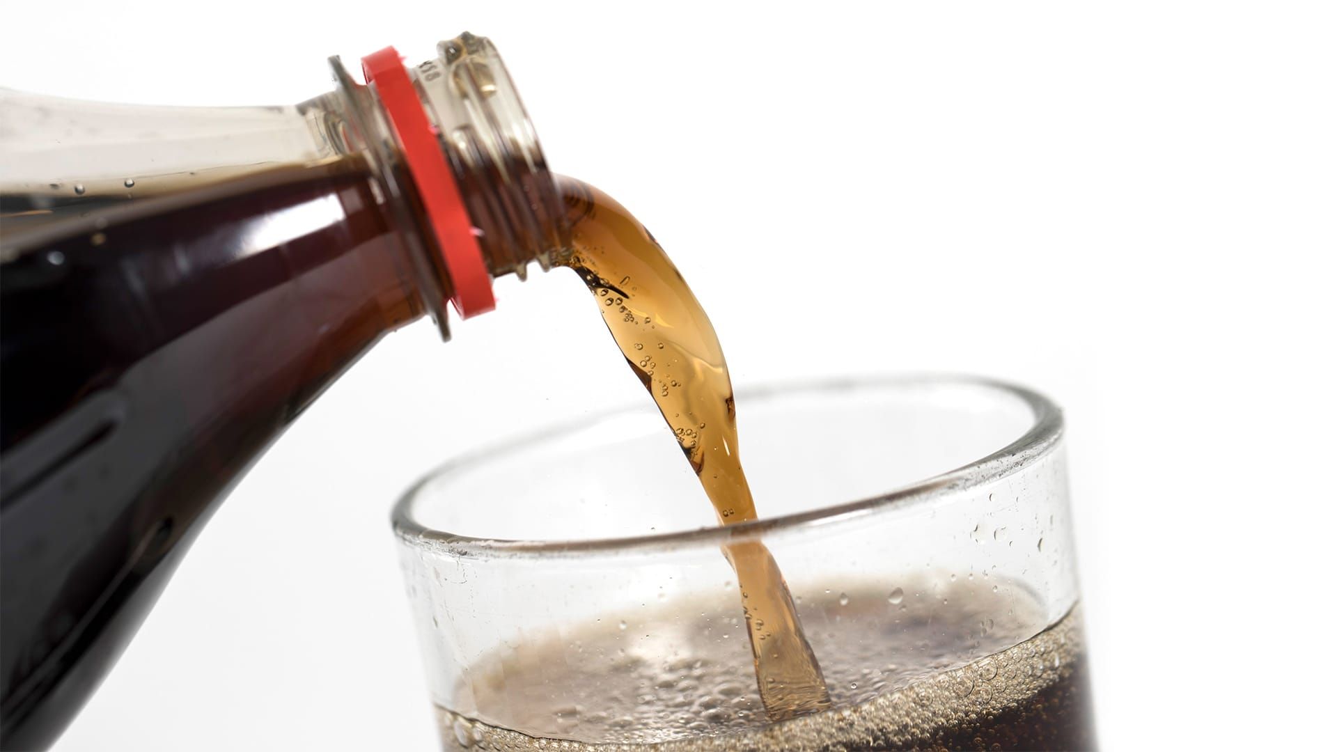 هام وعاجل! "الخضيري" يحذر من استخدام البلاستيك الضار في المشروبات - موقع الخليج الان