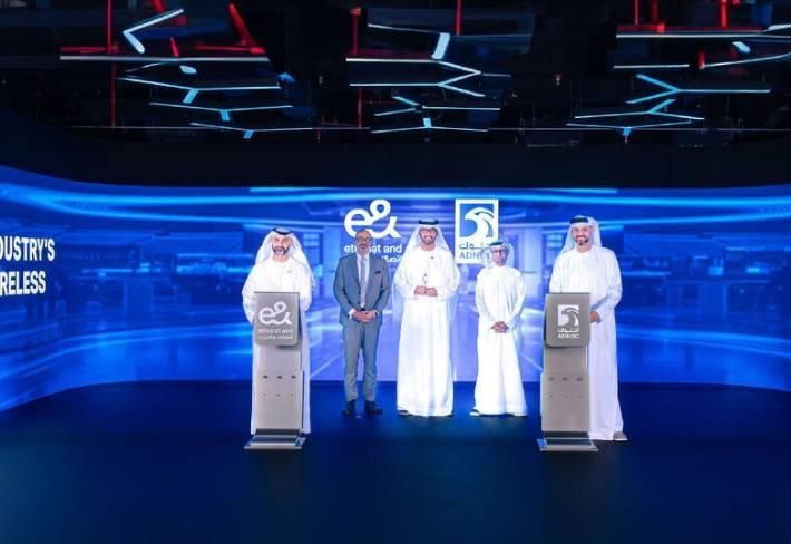 «أدنوك» و«إي آند» تتعاونان لبناء أكبر شبكة لاسلكية خاصة من 5G