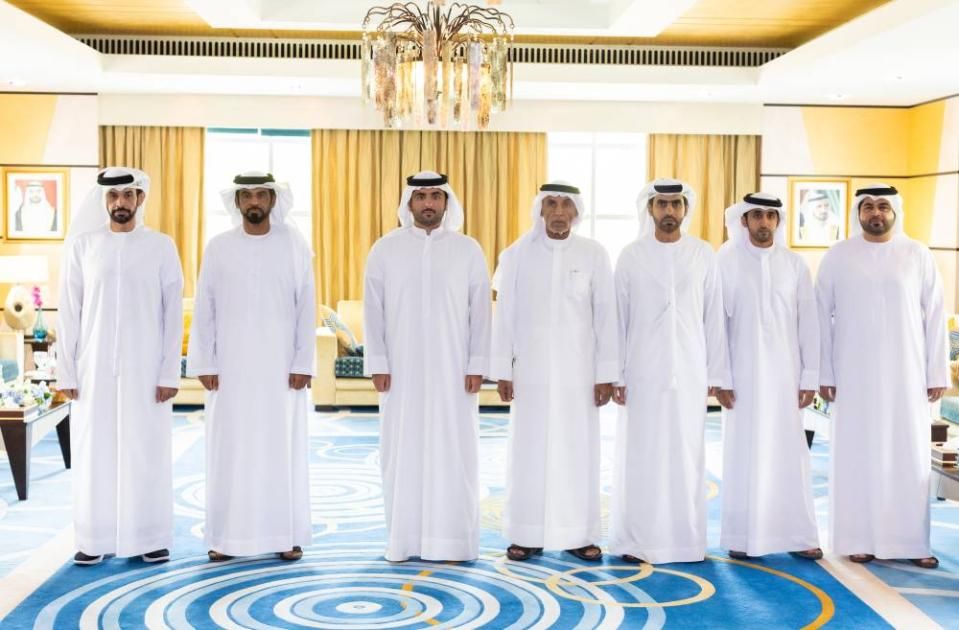 نادي دبي لسباقات الهجن يعقد اجتماعه الأول