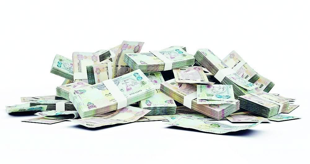 بنوك دبي تستقطب 90 مليار درهم.. وأبوظبي 100.3 مليار ودائع جديدة خلال 4 أشهر