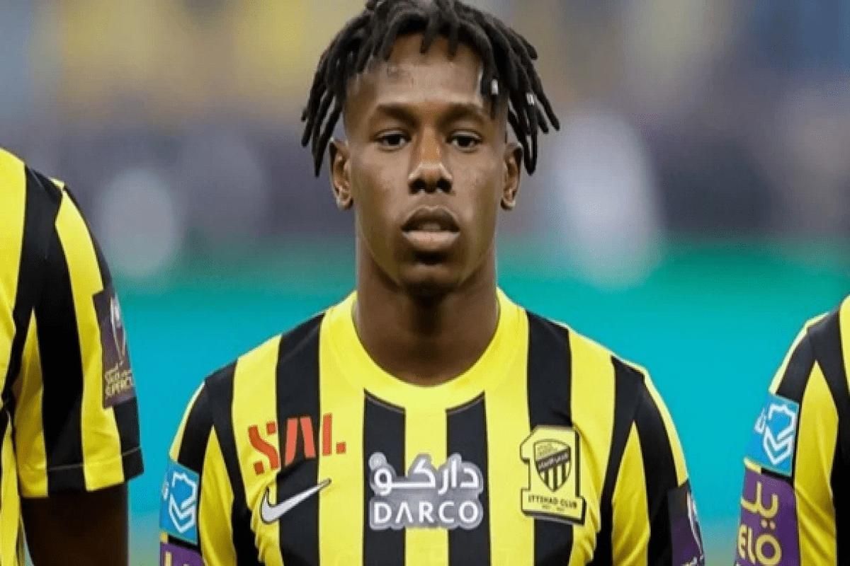 لمدة 3 مواسم | بعد أن رفضه الهلال.. هوساوي يصل إلى وجهته الجديدة في روشن - موقع الخليج الان