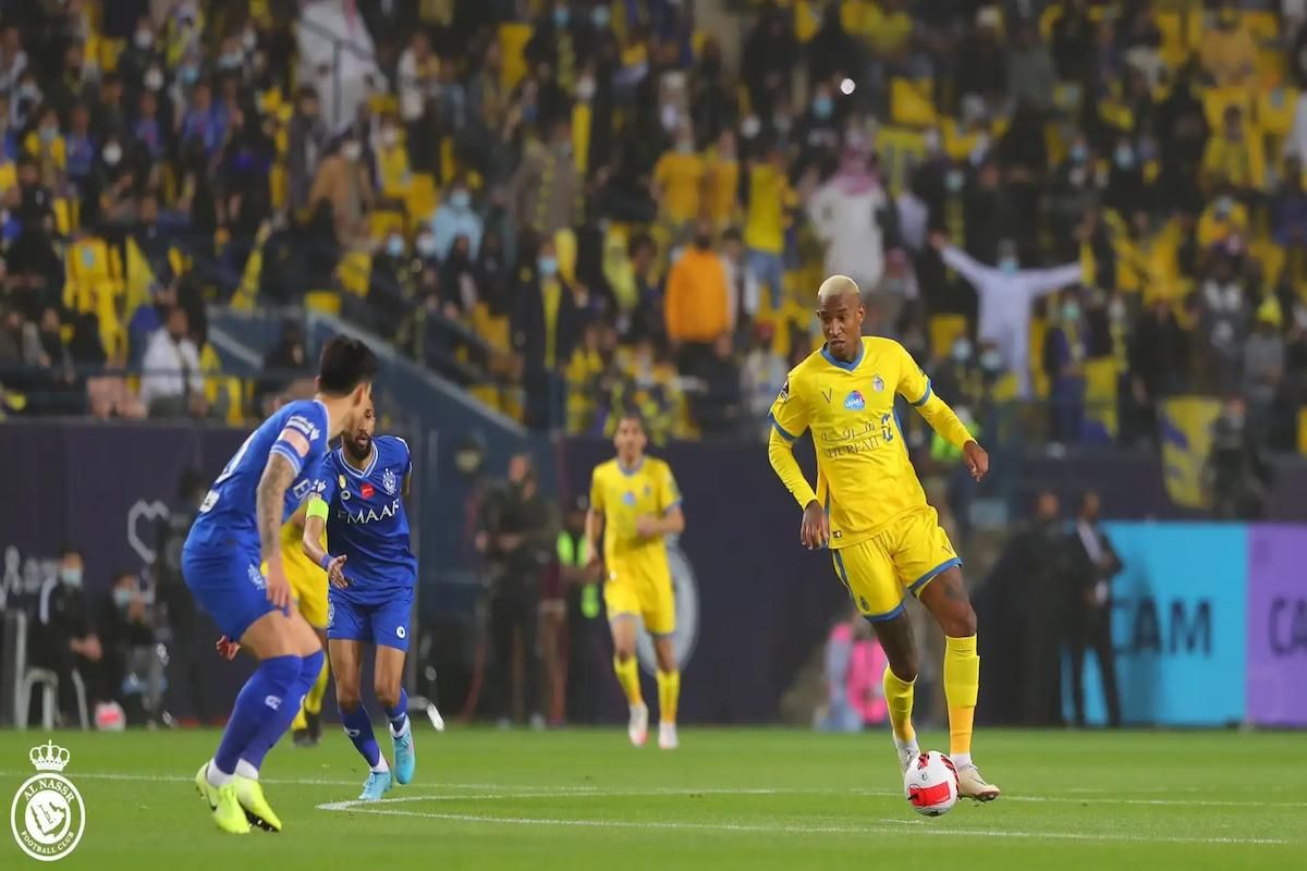 أطاح بالنصر انتماءً للهلال!! الكشف عن قرار مفاجئ من لاعب الزعيم في الصيفية - موقع الخليج الان