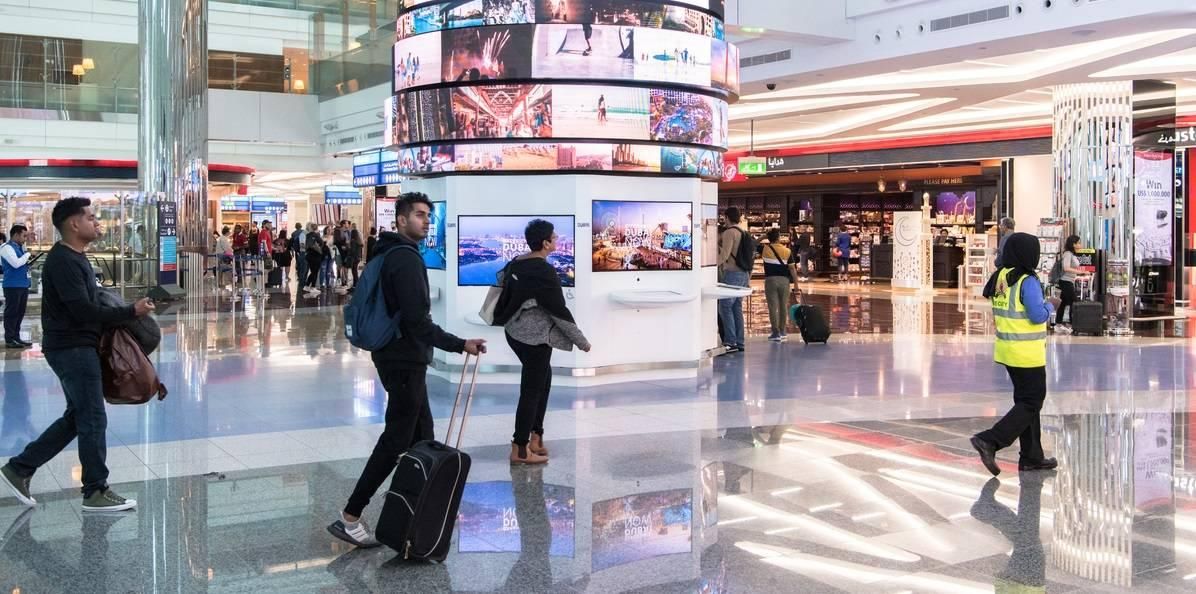 «الطيران المدني»: تأخيرات طفيفة في تسجيل الركاب بمطارات الإمارات