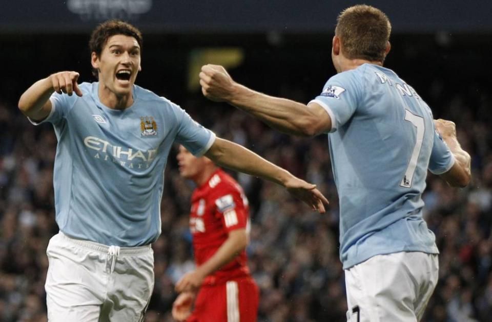 غاريث باري يعود عن اعتزاله بسن الـ43