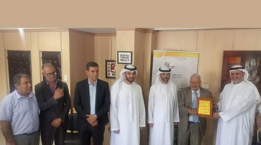 «غرفة الشارقة» تبحث التعاون مع نظيرتها التونسية بقطاع المعارض