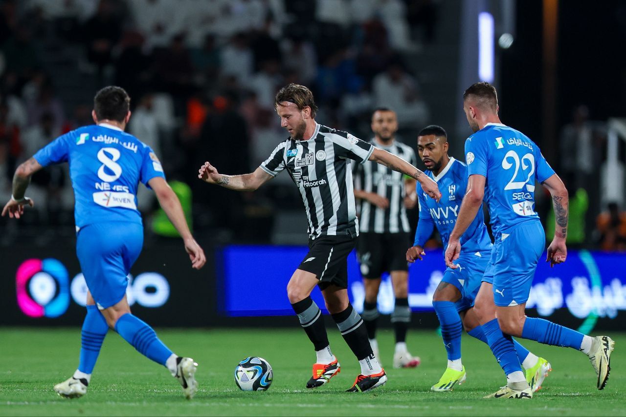 مفاوضات الشباب تسير في اتجاه ضم مدافع إسباني هذا الصيف - موقع الخليج الان