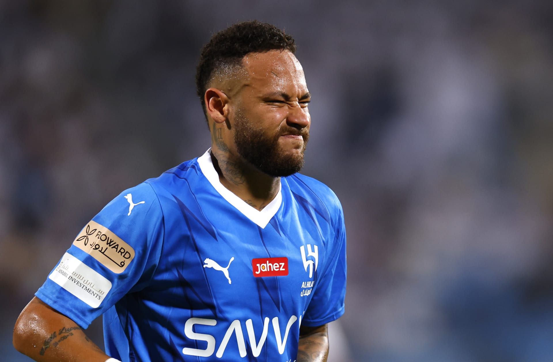 شاهد | ابنة النجم البرازيلي "نيمار" داخل مقر النادي الهلال السعودي!! - موقع الخليج الان