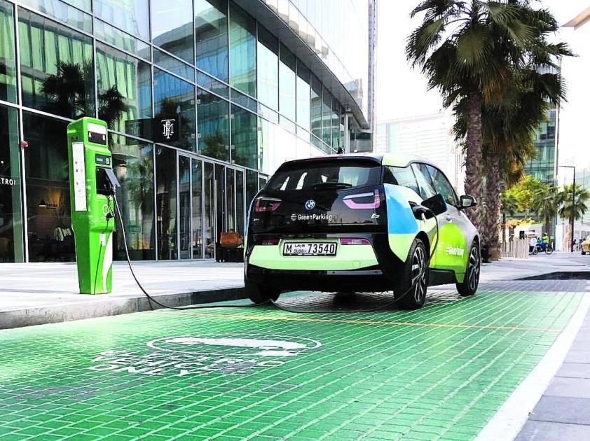 5.2 مليار دولار سوق السيارات الكهربائية والهجينة في 2029