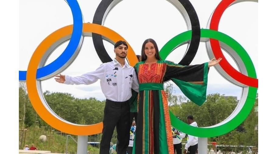 طائرة حربية تسقط صواريخ..تعرف إلى سر قميص الملاكم الفلسطيني أبو سل