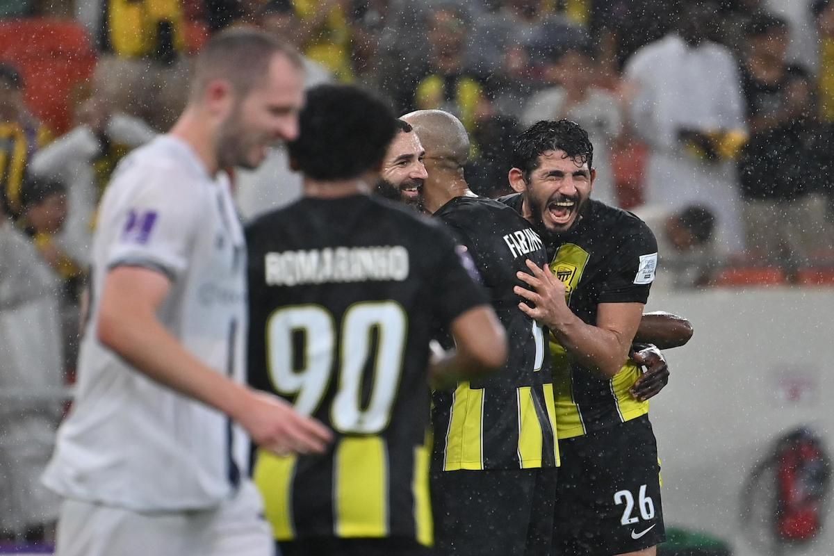 كل شيء بيد الله ومنتظر | تصريحات مثيرة من نجم البريميرليج على عروض الاتحاد السعودي - موقع الخليج الان