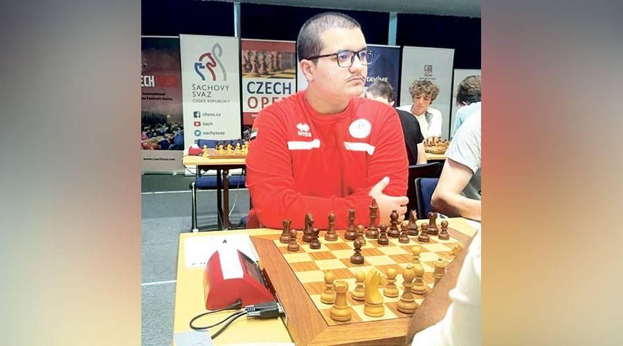 معسكر ناجح لشطرنج الشارقة في التشيك