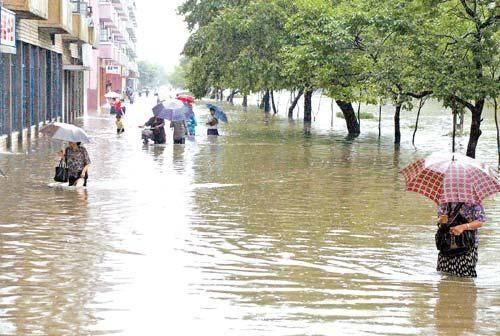 كوريا الجنوبية تعرض المساعدة على جارتها الشمالية لمواجهة الفيضانات